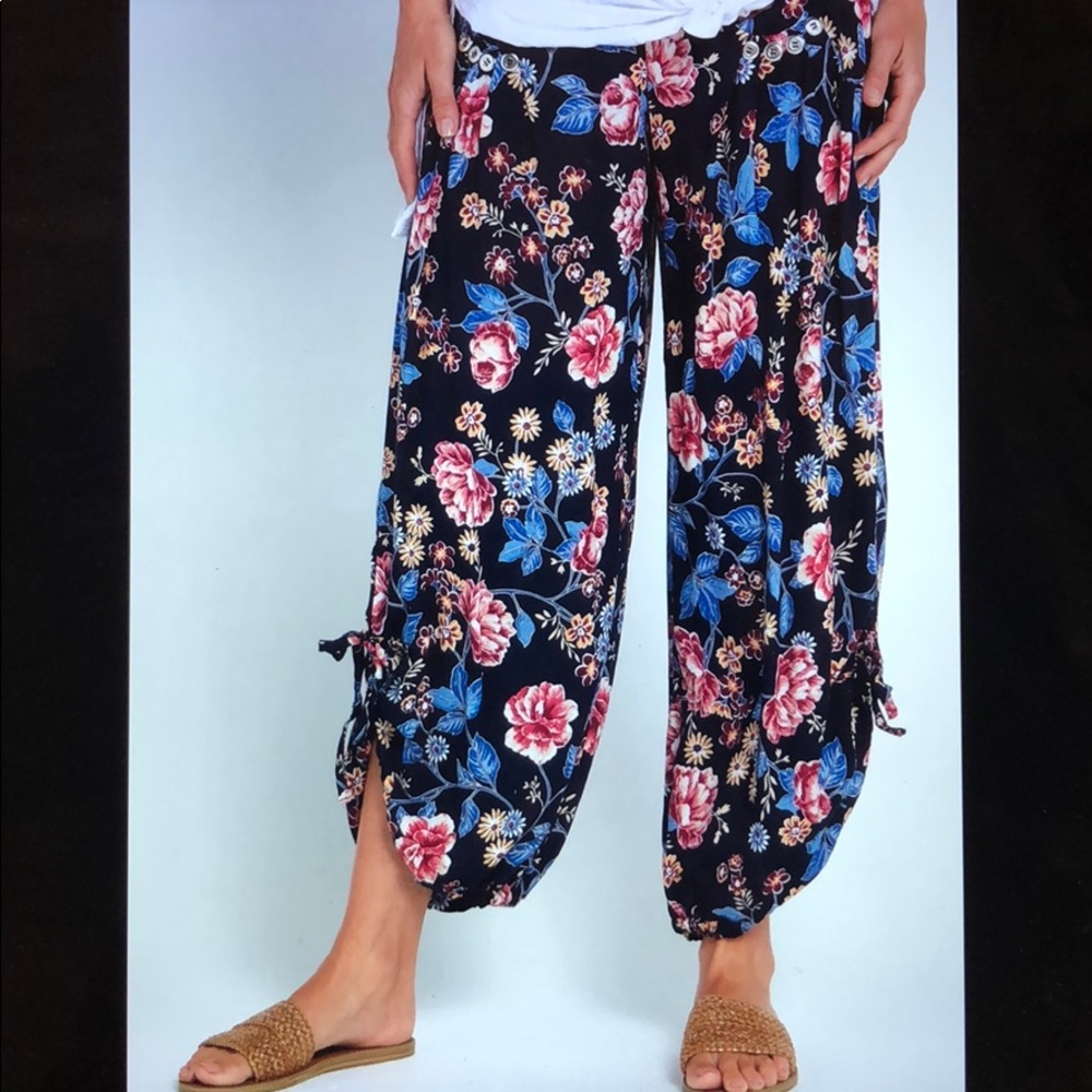 NWT Tulio Australia Cheyenne Printed Pants